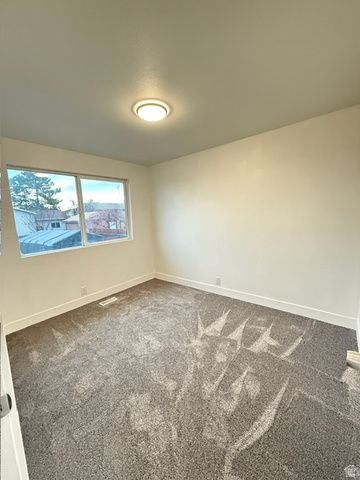 5271 W BEGONIA CIR, West Jordan, UT 84081