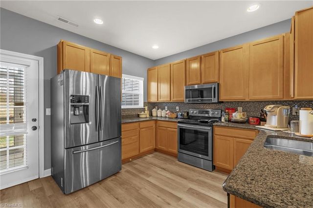 130 Humberside Drive, Kernersville, NC 27284