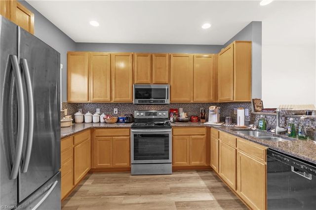 130 Humberside Drive, Kernersville, NC 27284