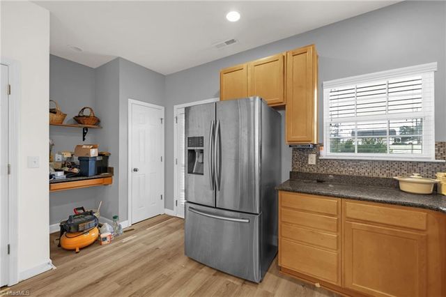 130 Humberside Drive, Kernersville, NC 27284