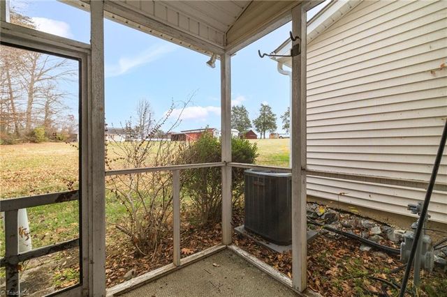 130 Humberside Drive, Kernersville, NC 27284