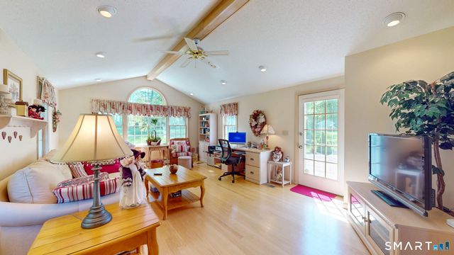 119 Pheasant Run, Newington, CT 06111