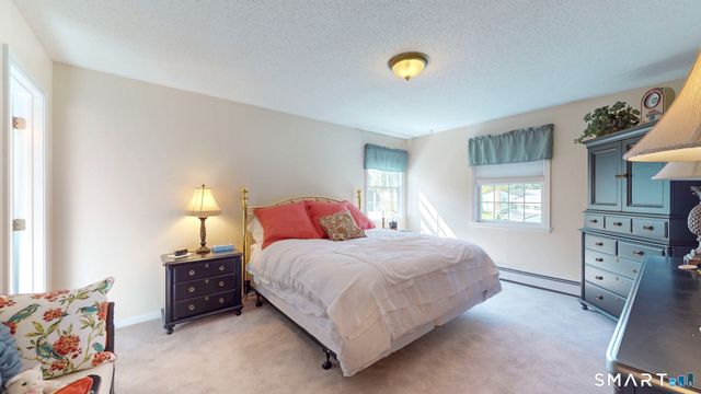 119 Pheasant Run, Newington, CT 06111