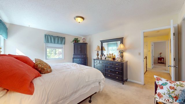 119 Pheasant Run, Newington, CT 06111
