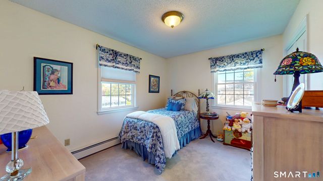 119 Pheasant Run, Newington, CT 06111