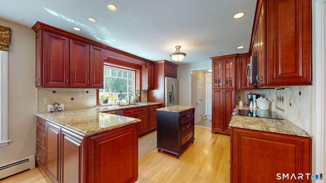 119 Pheasant Run, Newington, CT 06111