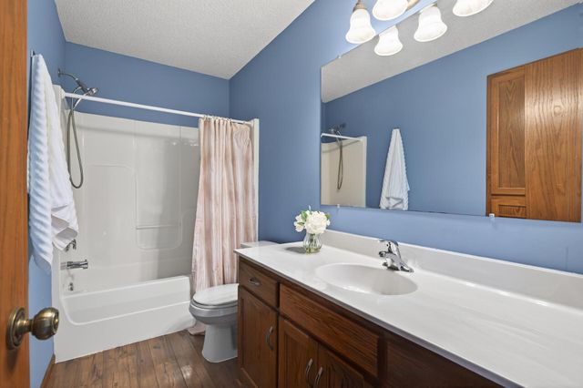 975 Hope Avenue, Jordan, MN 55352