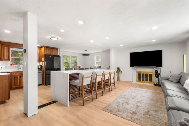 64 Spring View Drive, Lynn, MA 01904