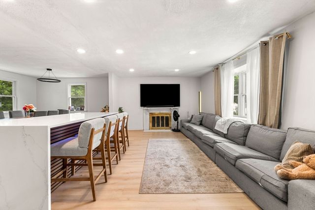 64 Spring View Drive, Lynn, MA 01904