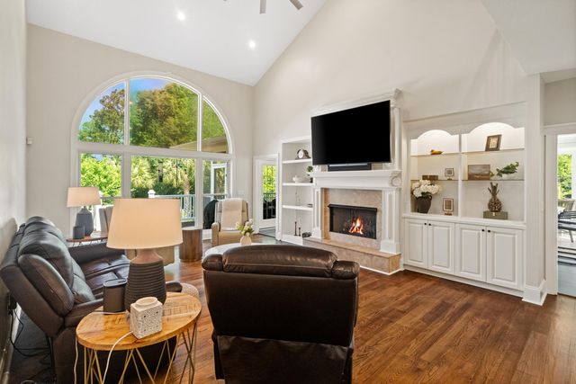 3368 Cottonfield Drive, Mount Pleasant, SC 29466