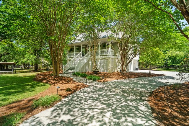 3368 Cottonfield Drive, Mount Pleasant, SC 29466