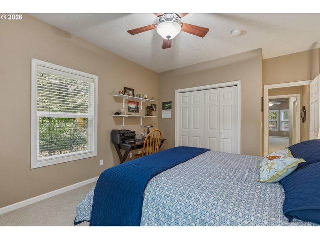 347 FERNCREST Rd, Longview, WA 98632