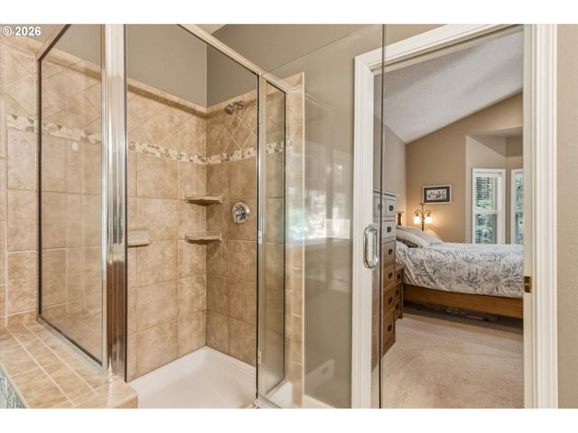 347 FERNCREST Rd, Longview, WA 98632