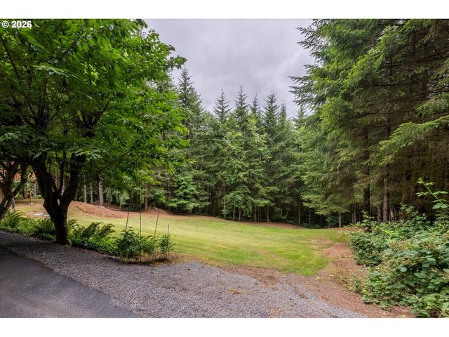 347 FERNCREST Rd, Longview, WA 98632