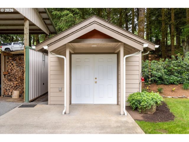 347 FERNCREST Rd, Longview, WA 98632