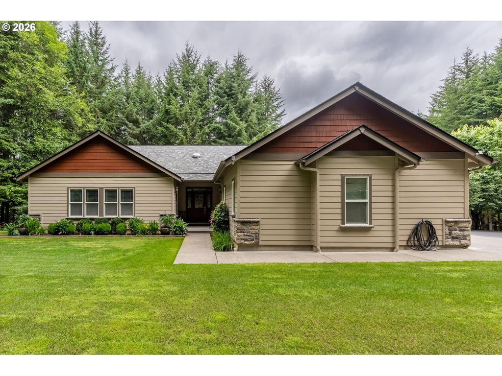 347 FERNCREST Rd, Longview, WA 98632