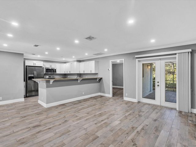 3880 NW 79th Avenue N-s, Coral Springs, FL 33065