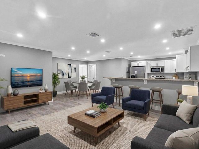 3880 NW 79th Avenue N-s, Coral Springs, FL 33065