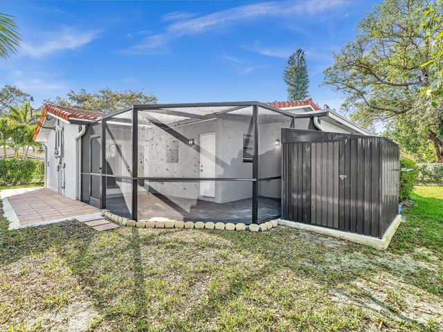 3880 NW 79th Avenue N-s, Coral Springs, FL 33065