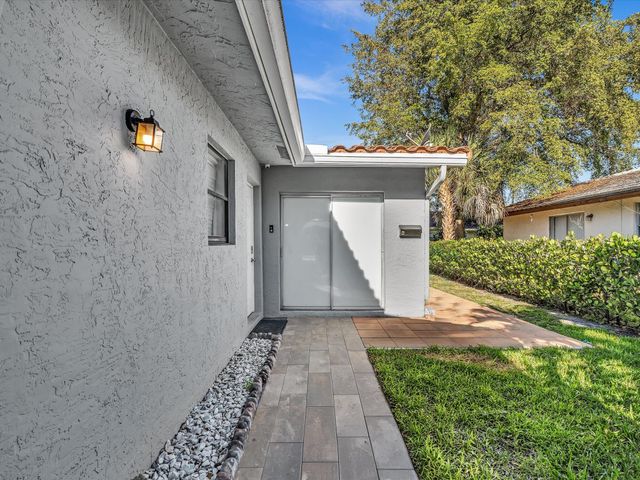 3880 NW 79th Avenue N-s, Coral Springs, FL 33065