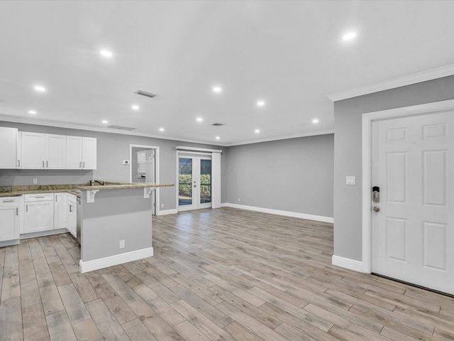 3880 NW 79th Avenue N-s, Coral Springs, FL 33065