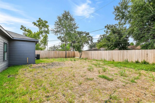 6103 Cavalier Street A, Houston, TX 77087