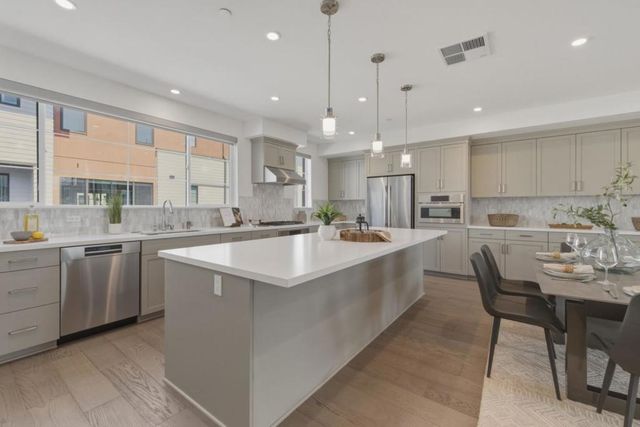 15506 Sackett Court, Los Gatos, CA 95032