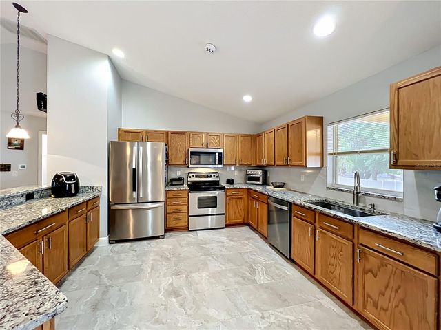 1123 LAKEVIEW OAKS DRIVE, Minneola, FL 34715