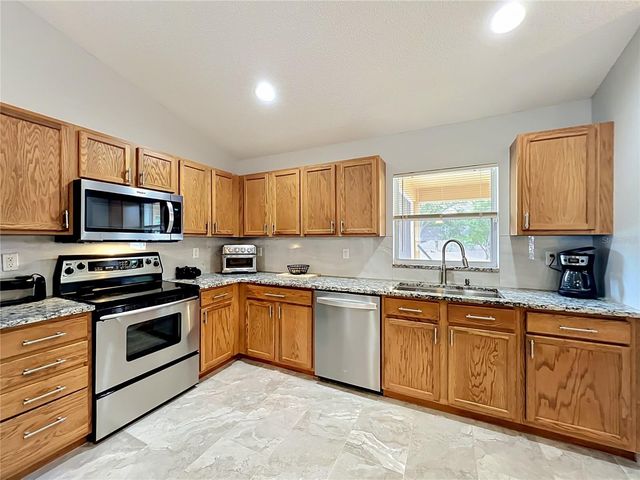 1123 LAKEVIEW OAKS DRIVE, Minneola, FL 34715