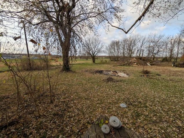 19093 Highway K, Aurora, MO 65605