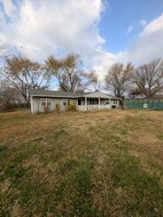 19093 Highway K, Aurora, MO 65605