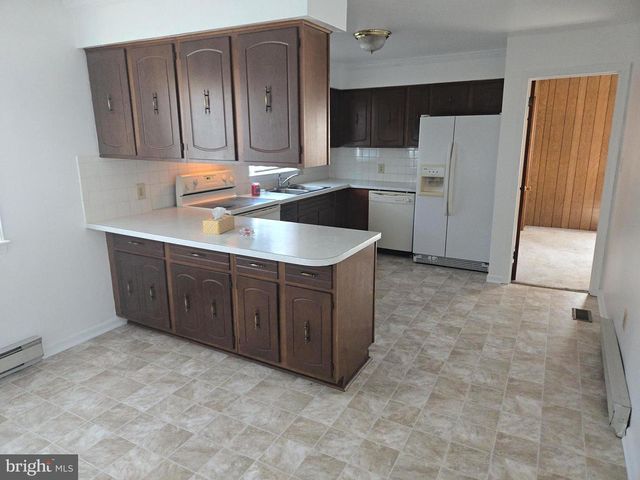 415 BEAGLIN PARK DR, Salisbury, MD 21804