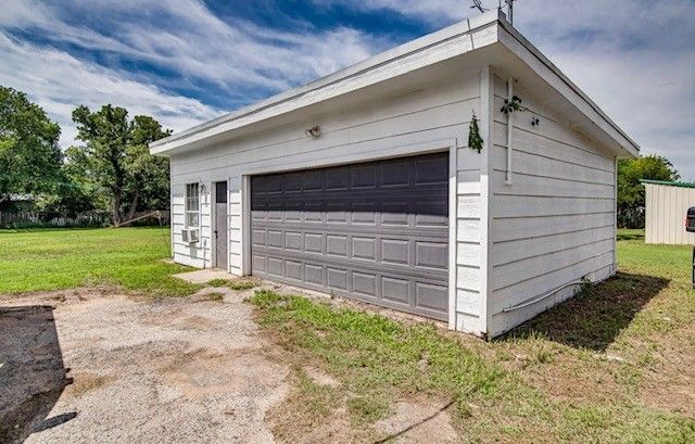 3952 J Rendon Road, Burleson, TX 76028