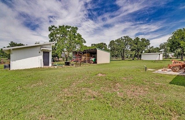3952 J Rendon Road, Burleson, TX 76028