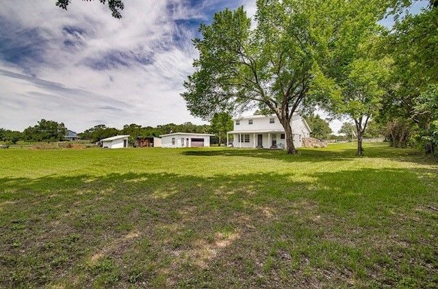 3952 J Rendon Road, Burleson, TX 76028