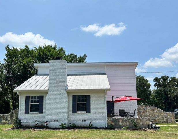 3952 J Rendon Road, Burleson, TX 76028