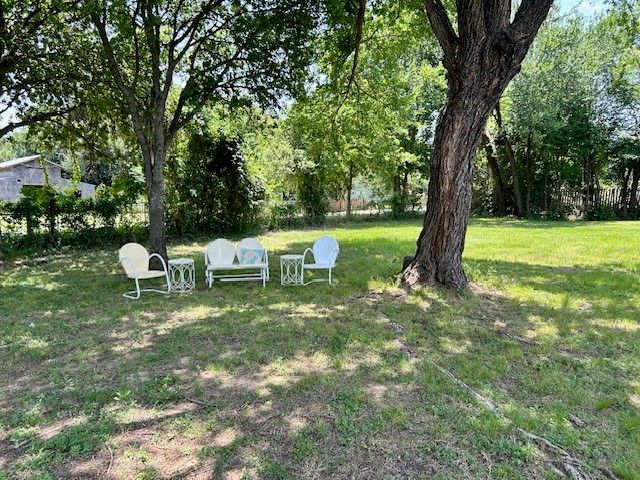 3952 J Rendon Road, Burleson, TX 76028