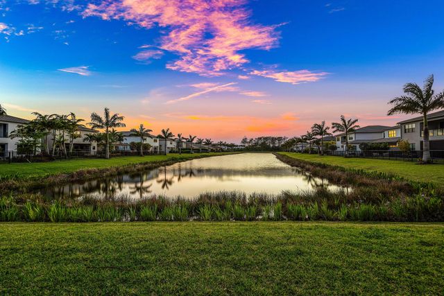 20197 Castle Stuart Avenue, Boca Raton, FL 33434