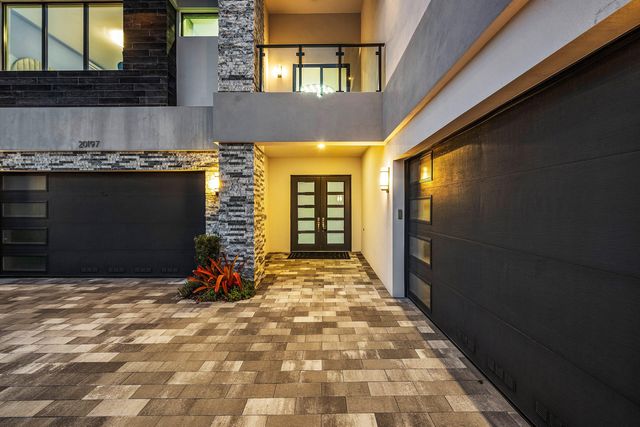 20197 Castle Stuart Avenue, Boca Raton, FL 33434