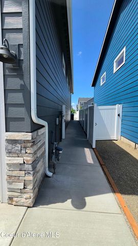 2871 N Neptune ST, Post Falls, ID 83854