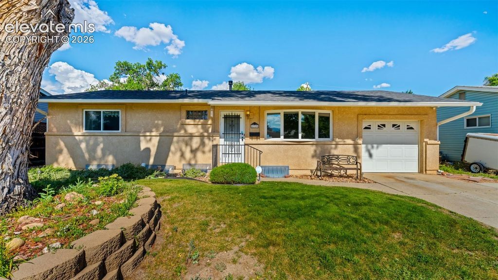 1719 Wynkoop Drive, Colorado Springs, CO 80909 — photo 2