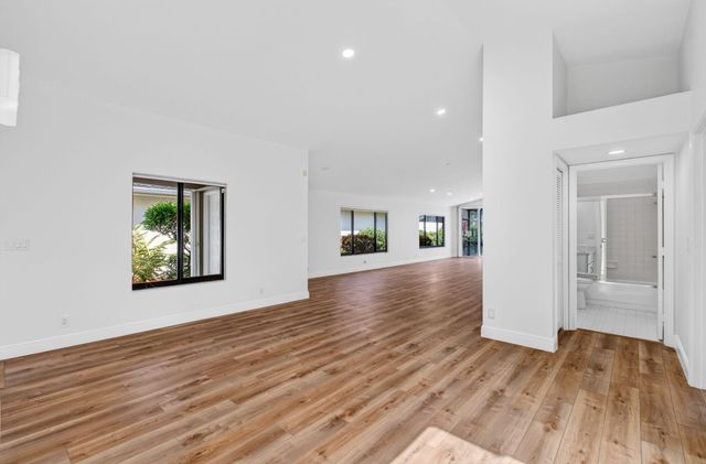 15441 Strathearn Drive, Delray Beach, FL 33446