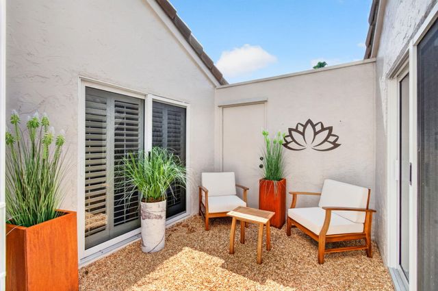 15441 Strathearn Drive, Delray Beach, FL 33446