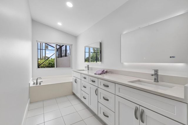 15441 Strathearn Drive, Delray Beach, FL 33446