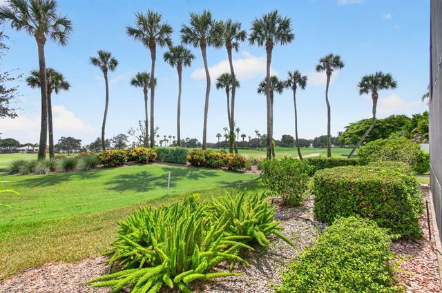 15441 Strathearn Drive, Delray Beach, FL 33446