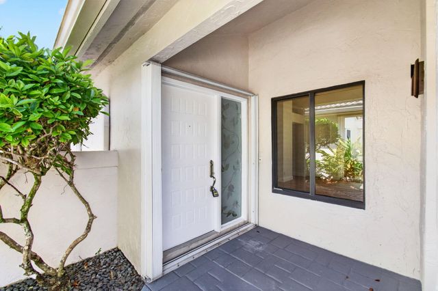 15441 Strathearn Drive, Delray Beach, FL 33446