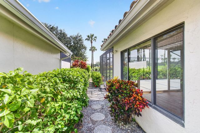 15441 Strathearn Drive, Delray Beach, FL 33446
