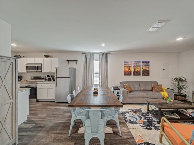 921 W 9th Street, Bonham, TX 75418