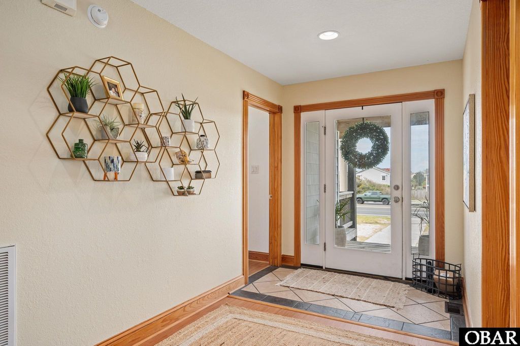 Image 13 of property listing at 4729 S Croatan Highway, Nags Head, NC 27959
