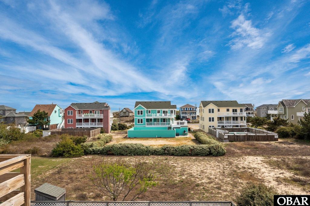 Image 4 of property listing at 4729 S Croatan Highway, Nags Head, NC 27959
